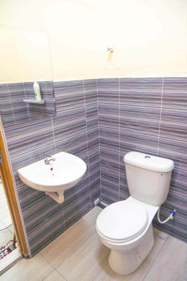 Adorable 3-Bedroom Home With Pool, Wi-Fi And Bbq Rembau エクステリア 写真