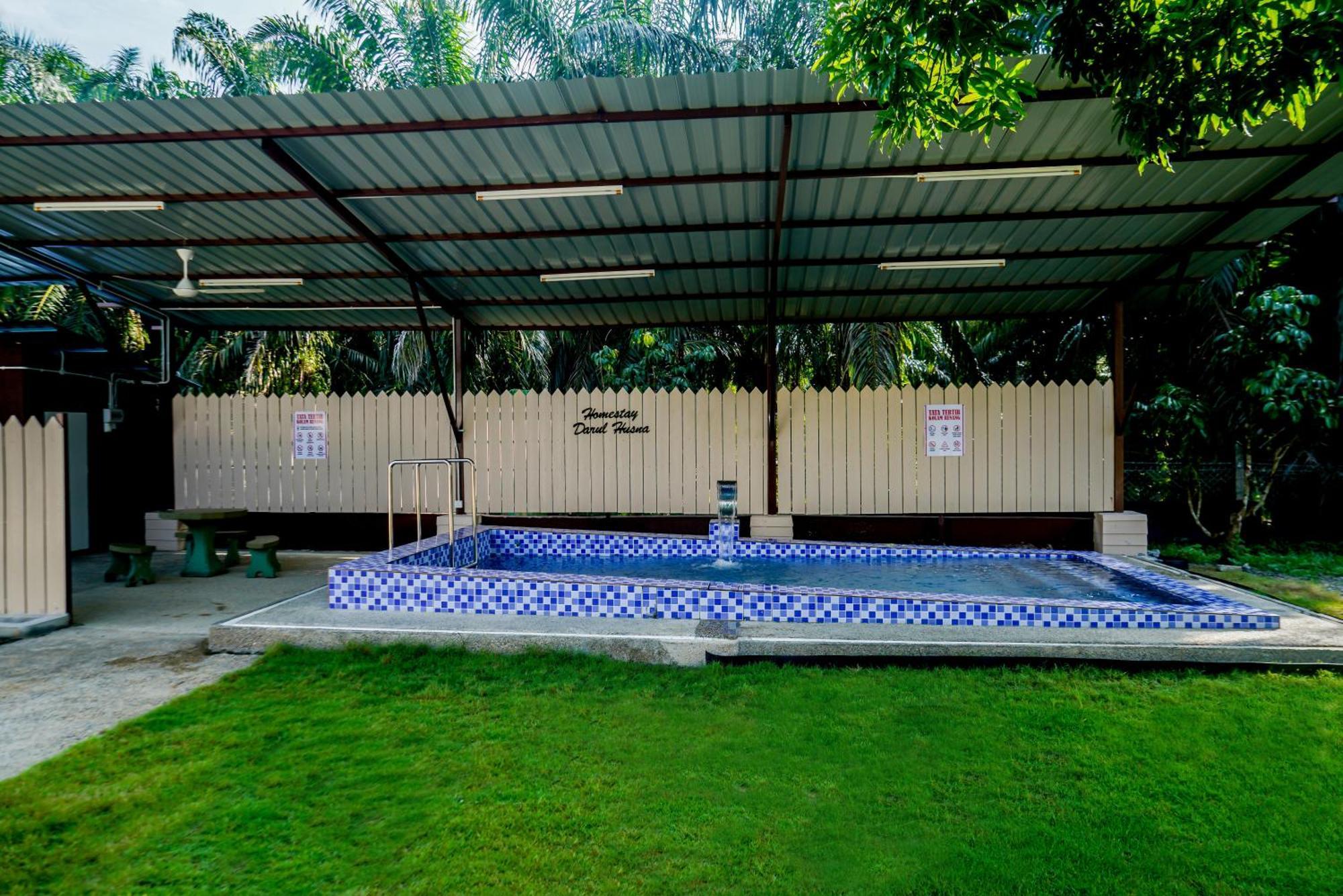 Adorable 3-Bedroom Home With Pool, Wi-Fi And Bbq Rembau エクステリア 写真